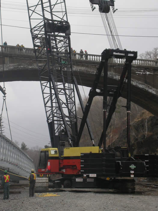 pipe bridge crane